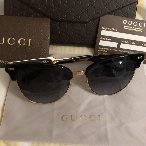 GUCCI WOMEN’S SUNGLASSES (Authentic) - Picture 2 of 11